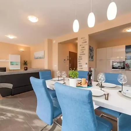 Appartement Apartments Iva- With Pool *